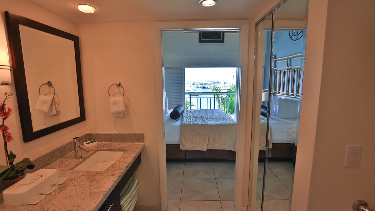Photo of Bedroom in Historic Seaport