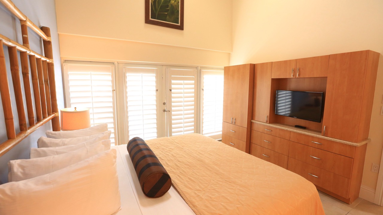 Photo of Bedroom in Historic Seaport