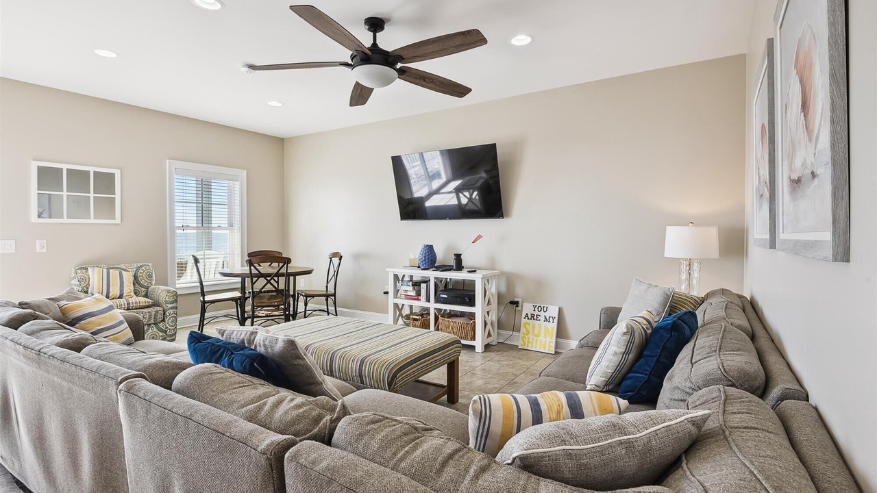 Photo of Livingroom in North Myrtle Beach