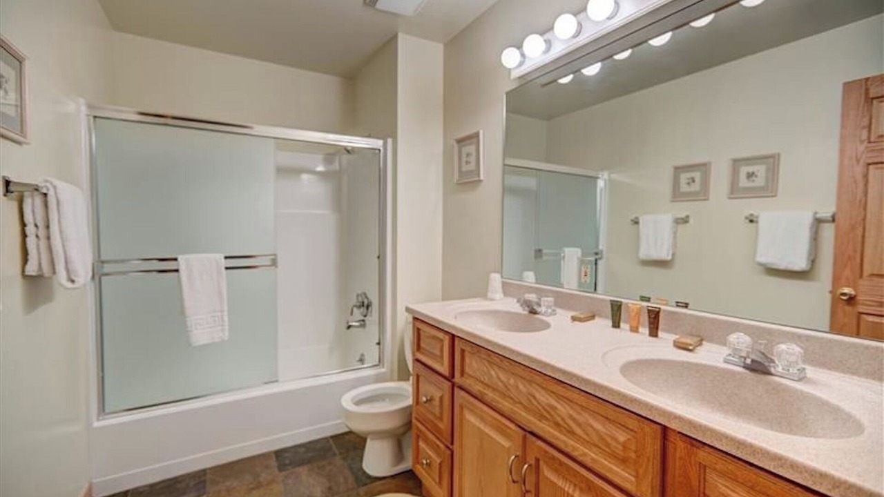 Photo of Bathroom in Brockway