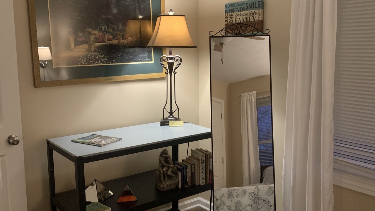 Photo of Bedroom in Lawrence