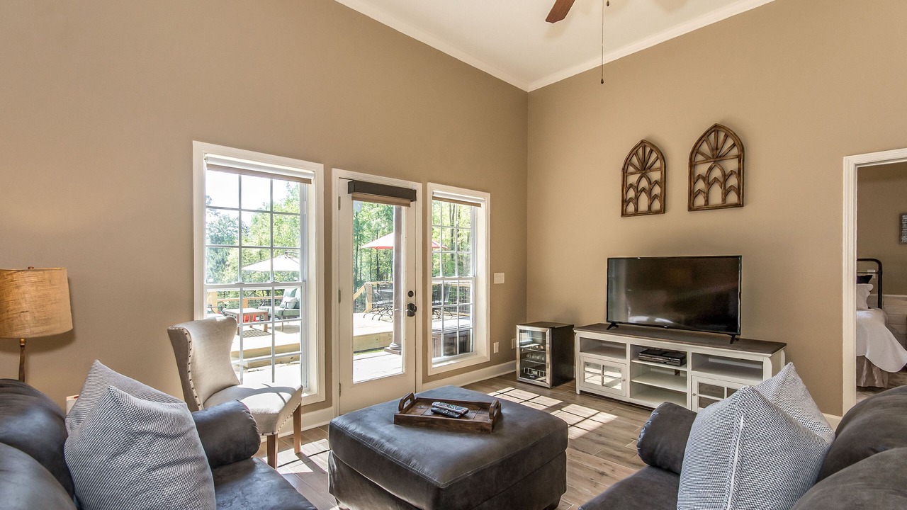Photo of Bedroom in Pleasure Point