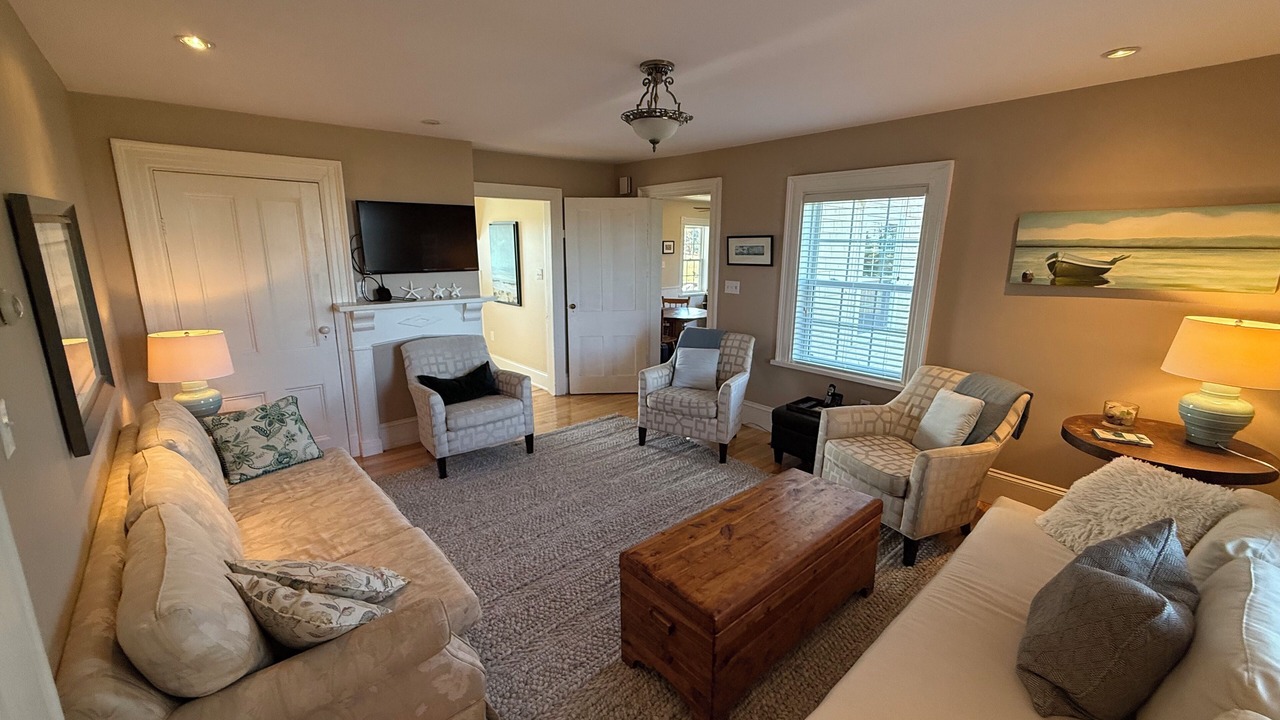 Photo of Livingroom in Fairview