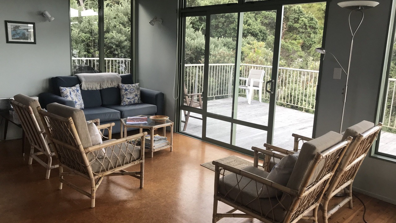 Photo of Livingroom in Langs Beach