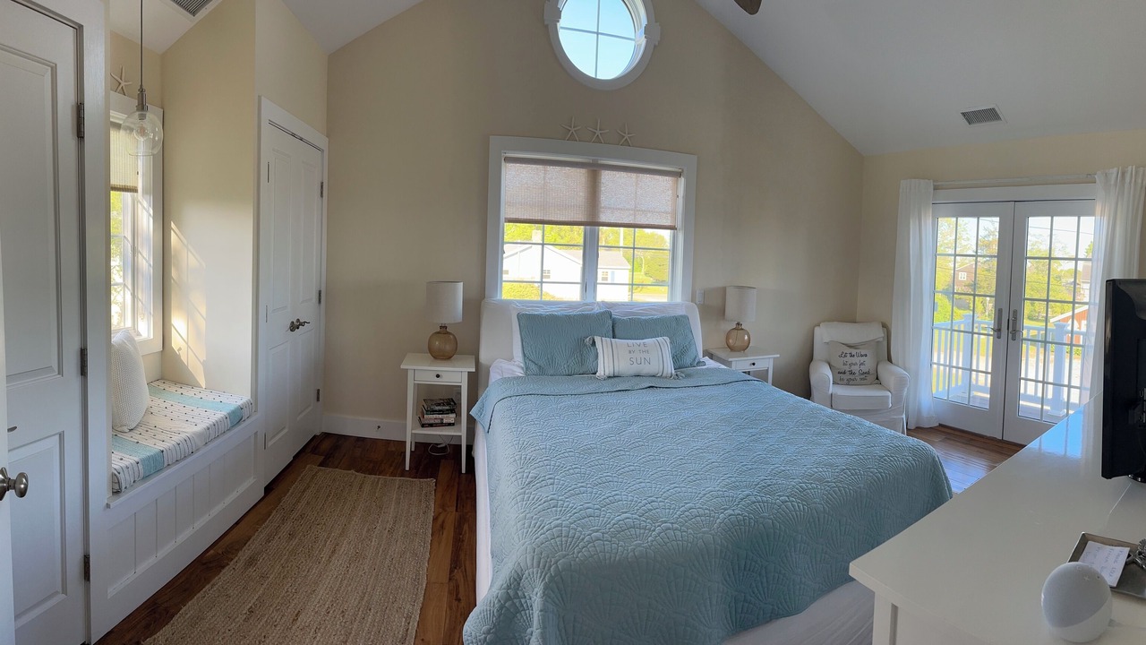 Photo of Others in Charlestown