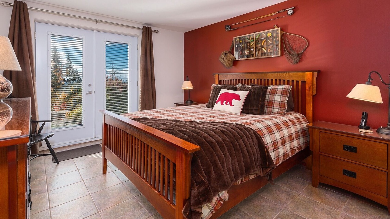 Photo of Bedroom in Baie-St-Paul