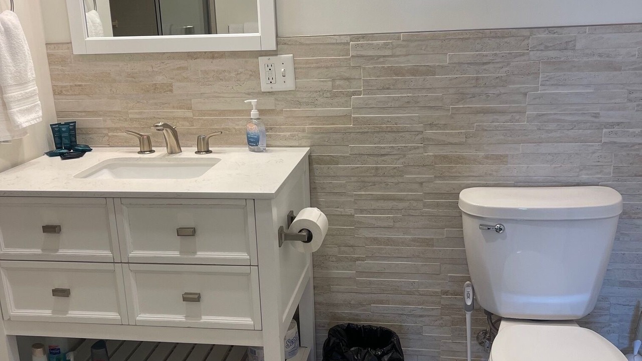 Photo of Bathroom in Town of Reading