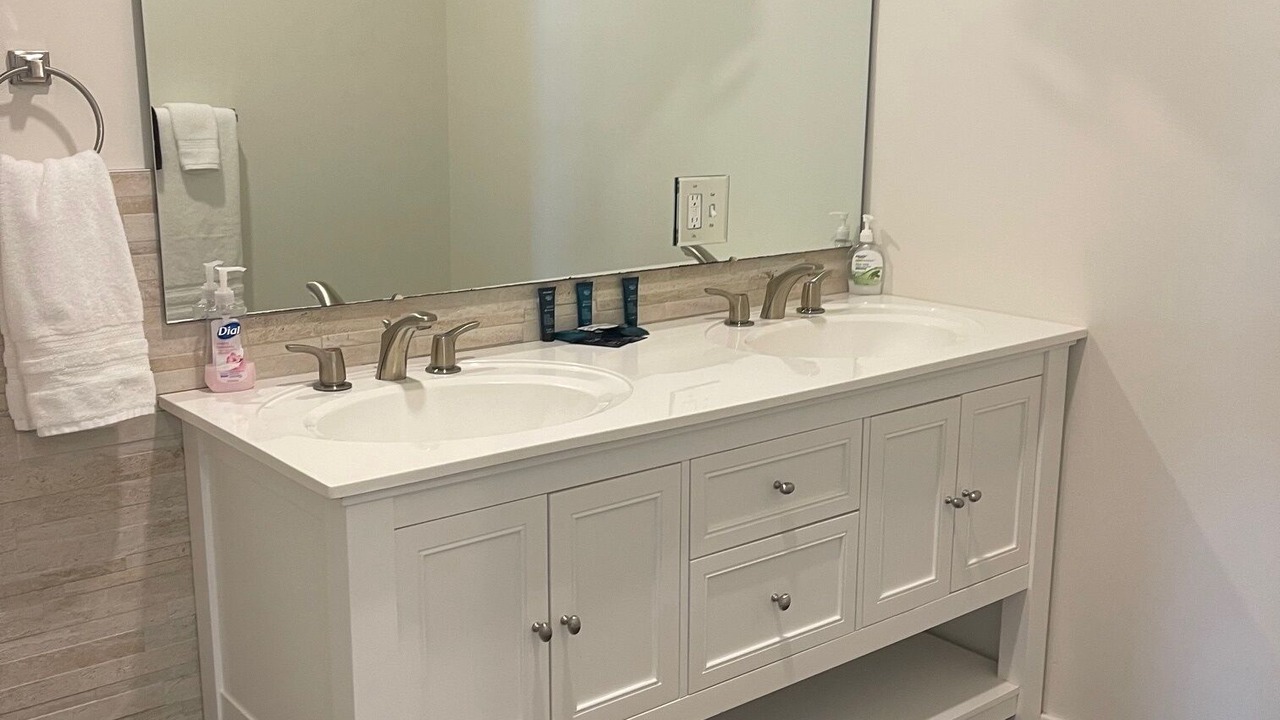 Photo of Bathroom in Town of Reading