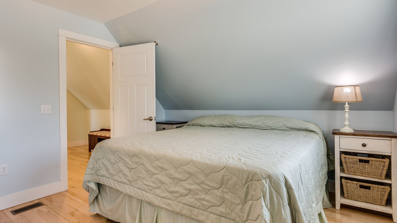 Photo of Bedroom in South Haven