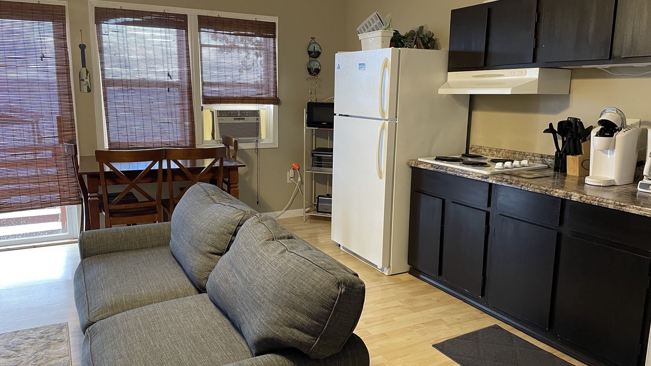Photo of Livingroom in Romulus