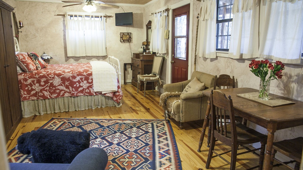 Photo of Bedroom in Leakey