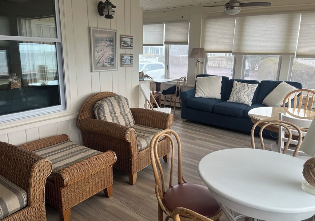 Photo of Livingroom in Falmouth Heights