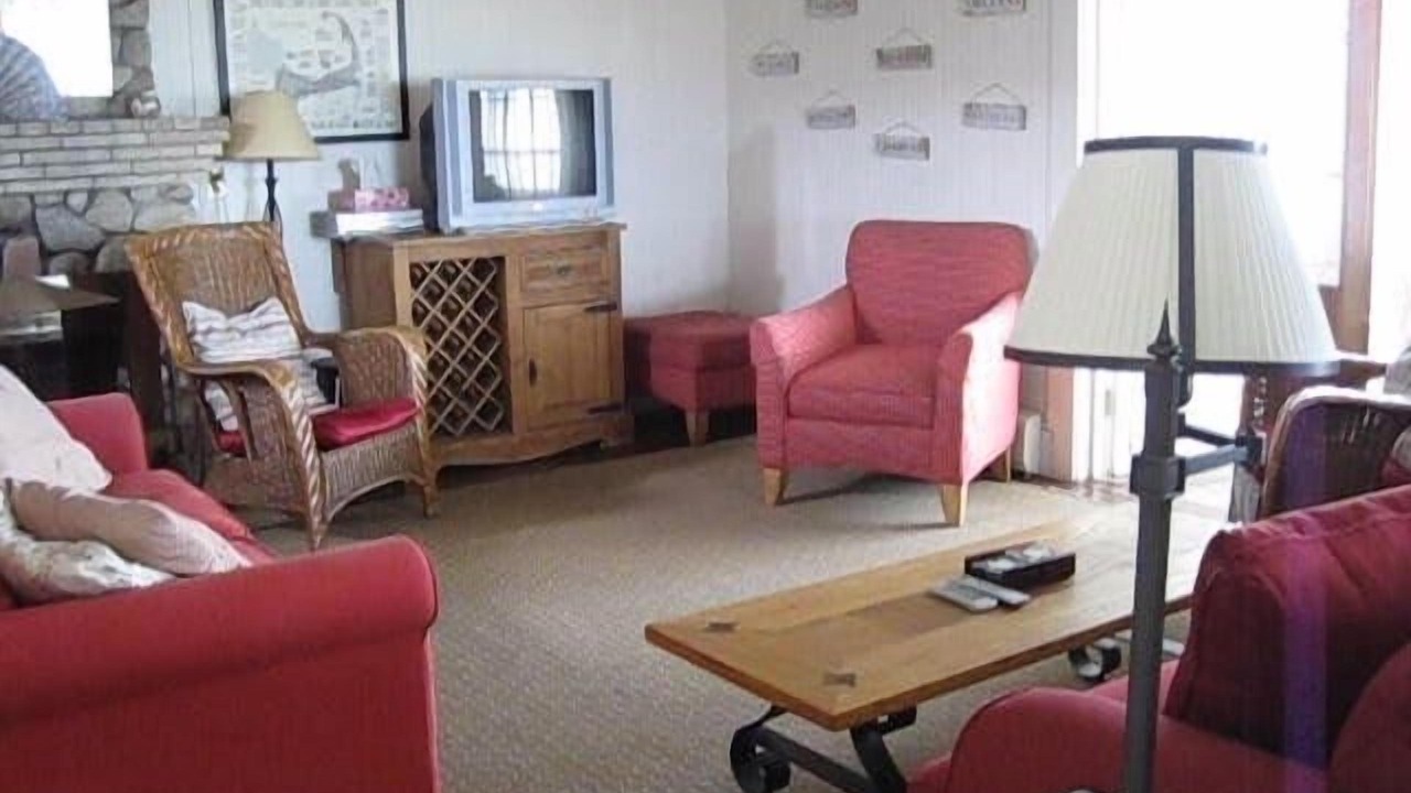 Photo of Livingroom in Falmouth Heights