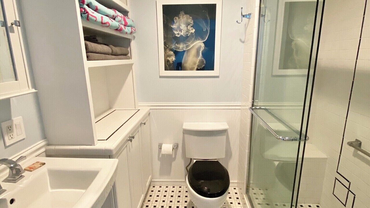 Photo of Bathroom in Bahama Village