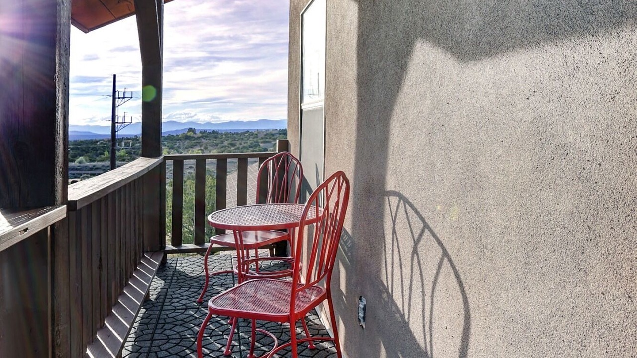 Photo of Patio Balcony in West Alameda