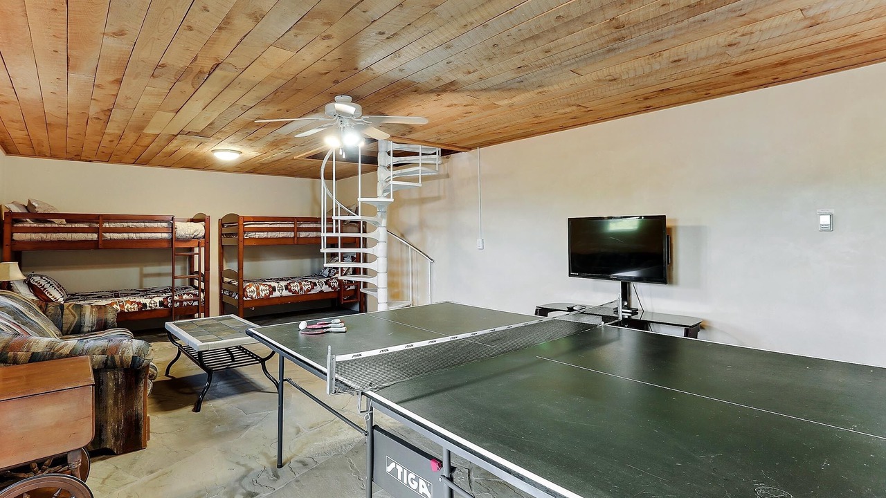 Photo of Livingroom in West Alameda