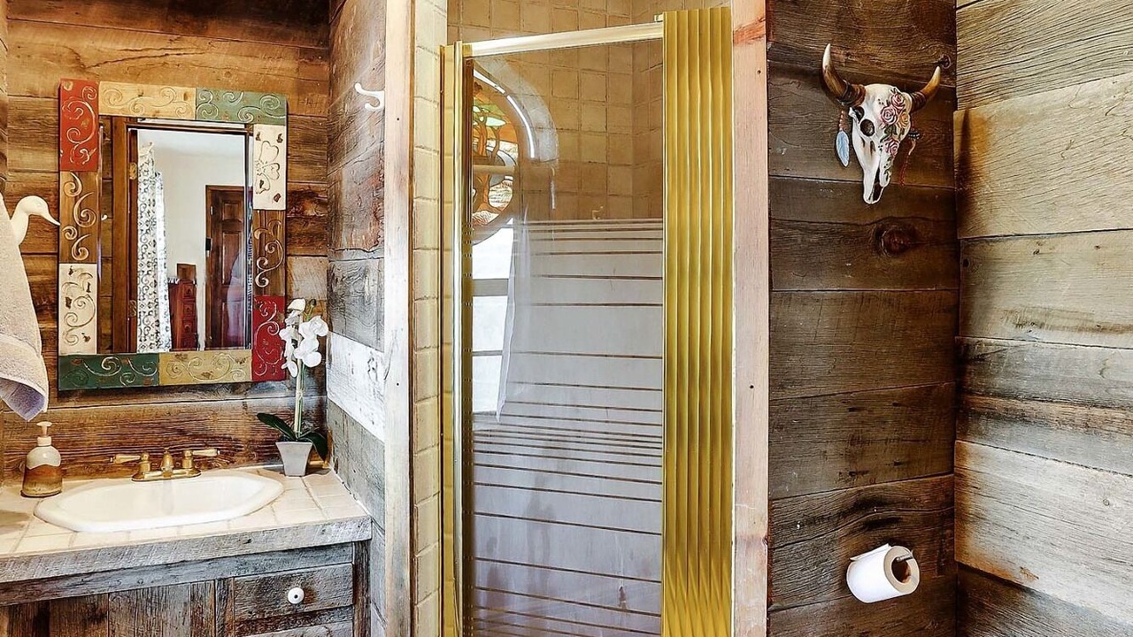 Photo of Bathroom in West Alameda