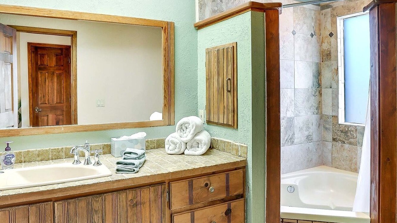 Photo of Bathroom in West Alameda