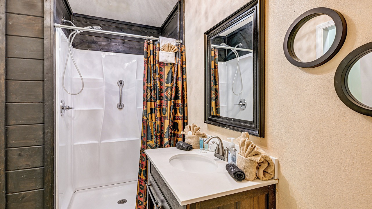 Photo of Bathroom in Pigeon Forge
