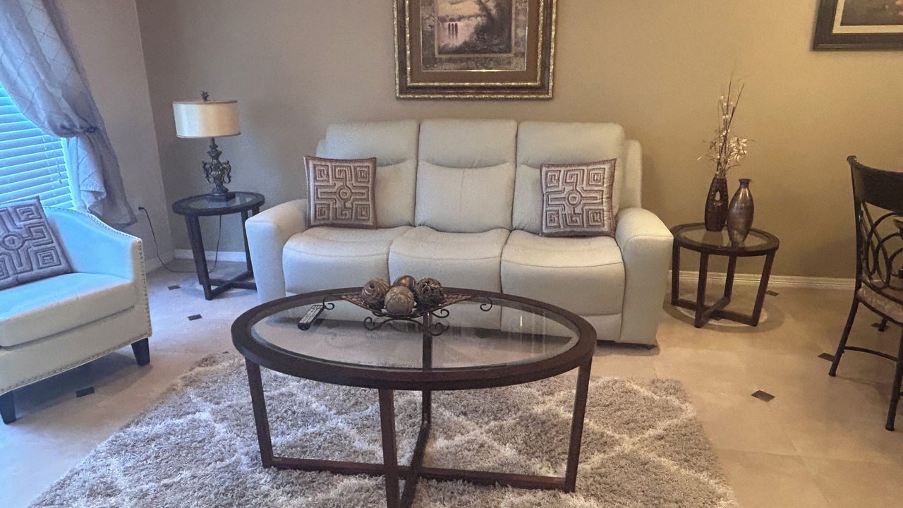 Photo of Livingroom in South Shore Harbour