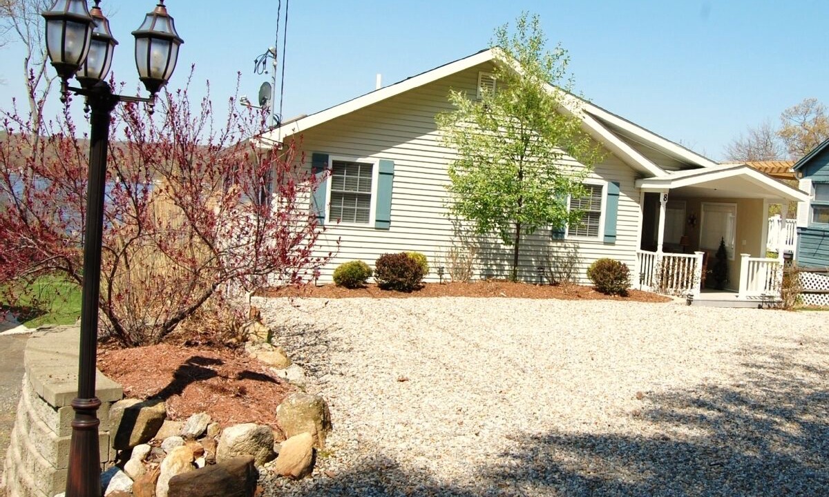 Photo of Others in Lake Pocotopaug