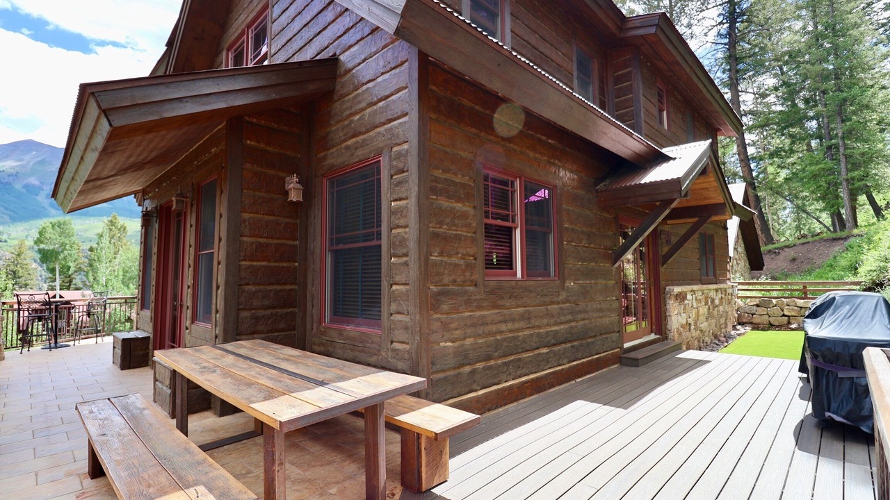Photo of Outdoor in Mountain Village