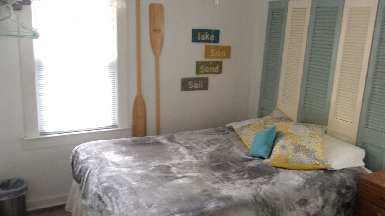 Photo of Bedroom in Higgins Lake