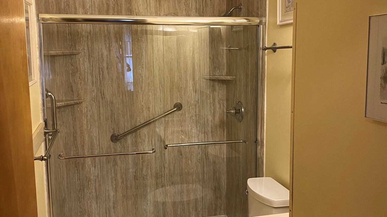 Photo of Bathroom in Townsend's Inlet
