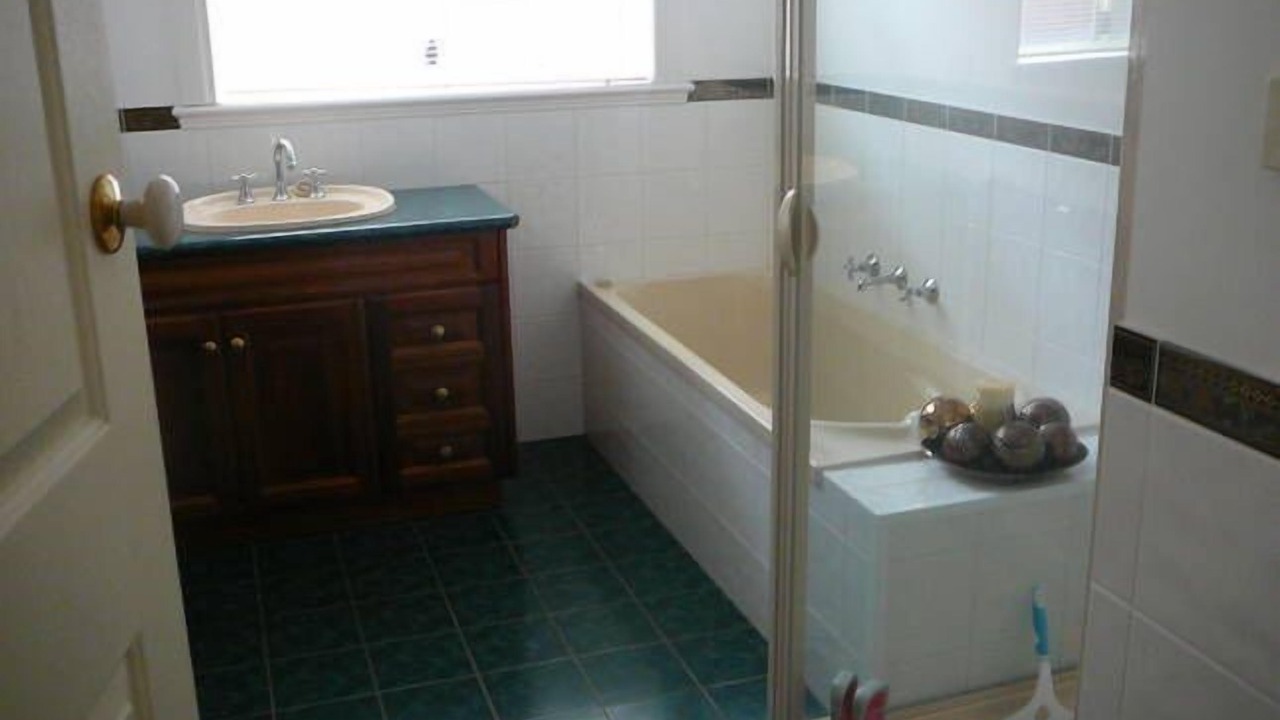 Photo of Bathroom in Warrnambool