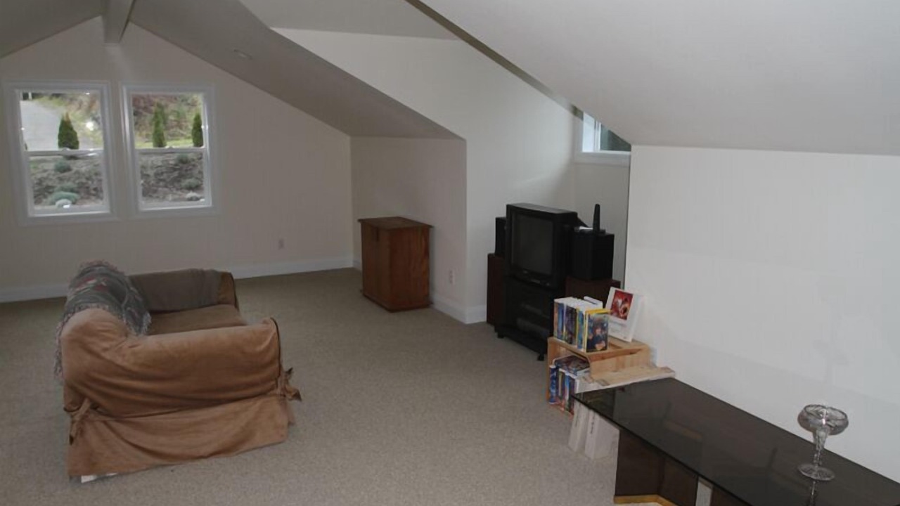 Photo of Bedroom in Poulsbo