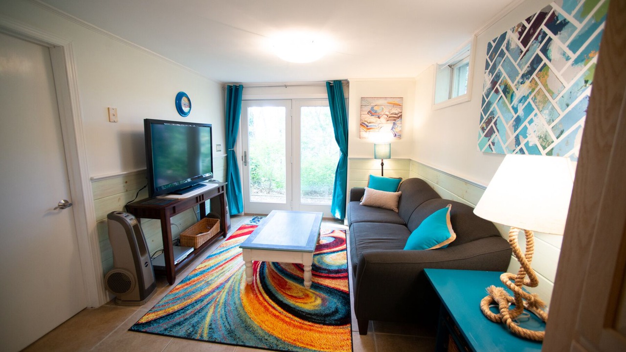 Photo of Livingroom in Truro