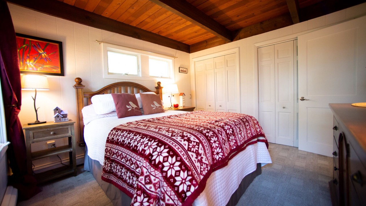 Photo of Bedroom in Truro