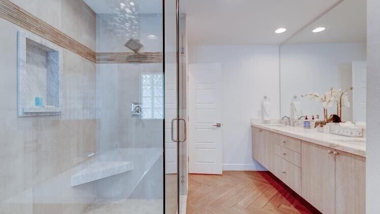 Photo of Bathroom in McNeil Estates