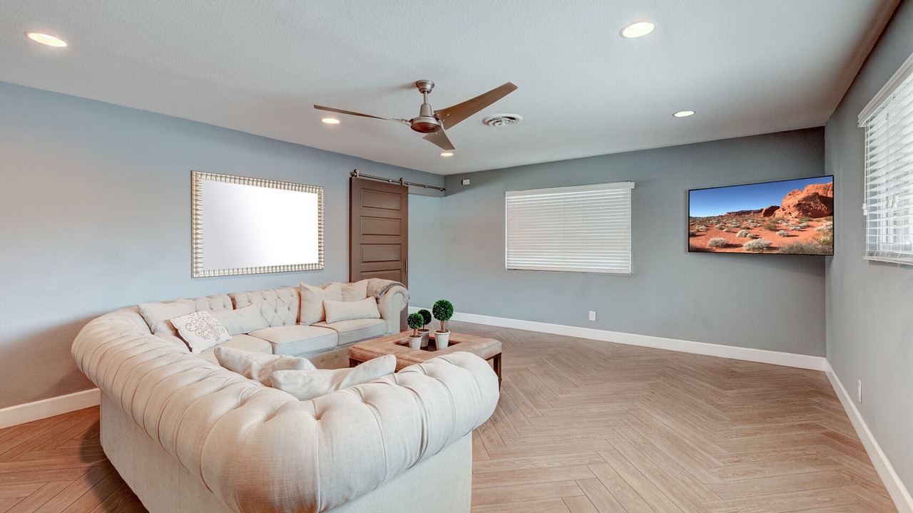 Photo of Livingroom in McNeil Estates