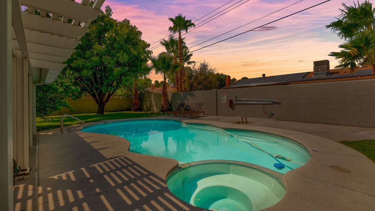 Photo of Outdoor in McNeil Estates