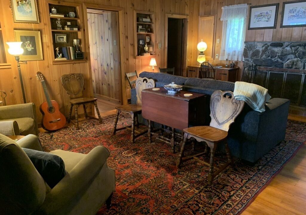 Photo of Livingroom in Kattskill Bay