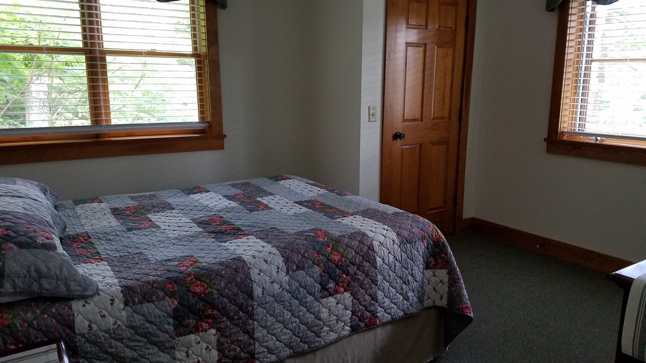 Photo of Bedroom in Lake George