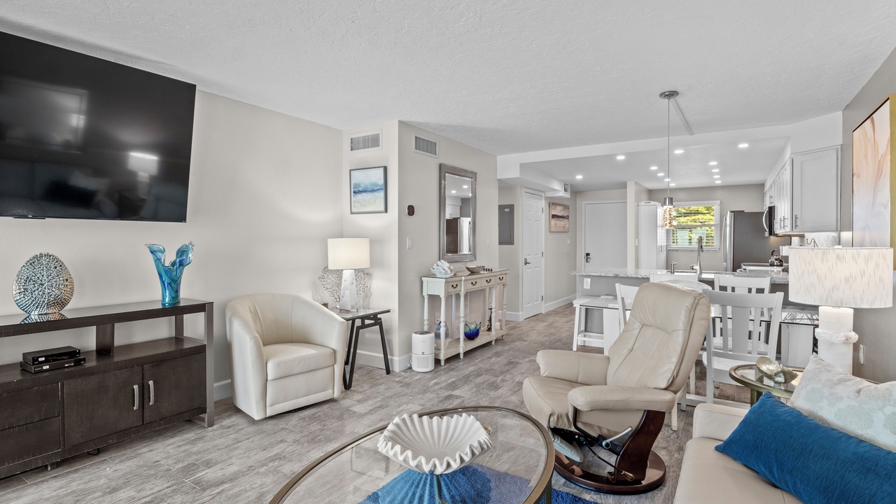 Photo of Livingroom in Bradenton Beach