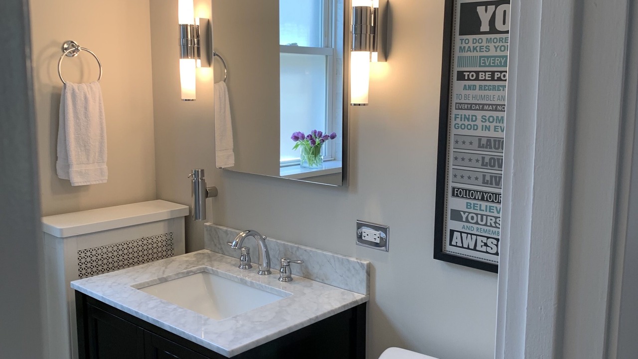 Photo of Bathroom in Edgewater