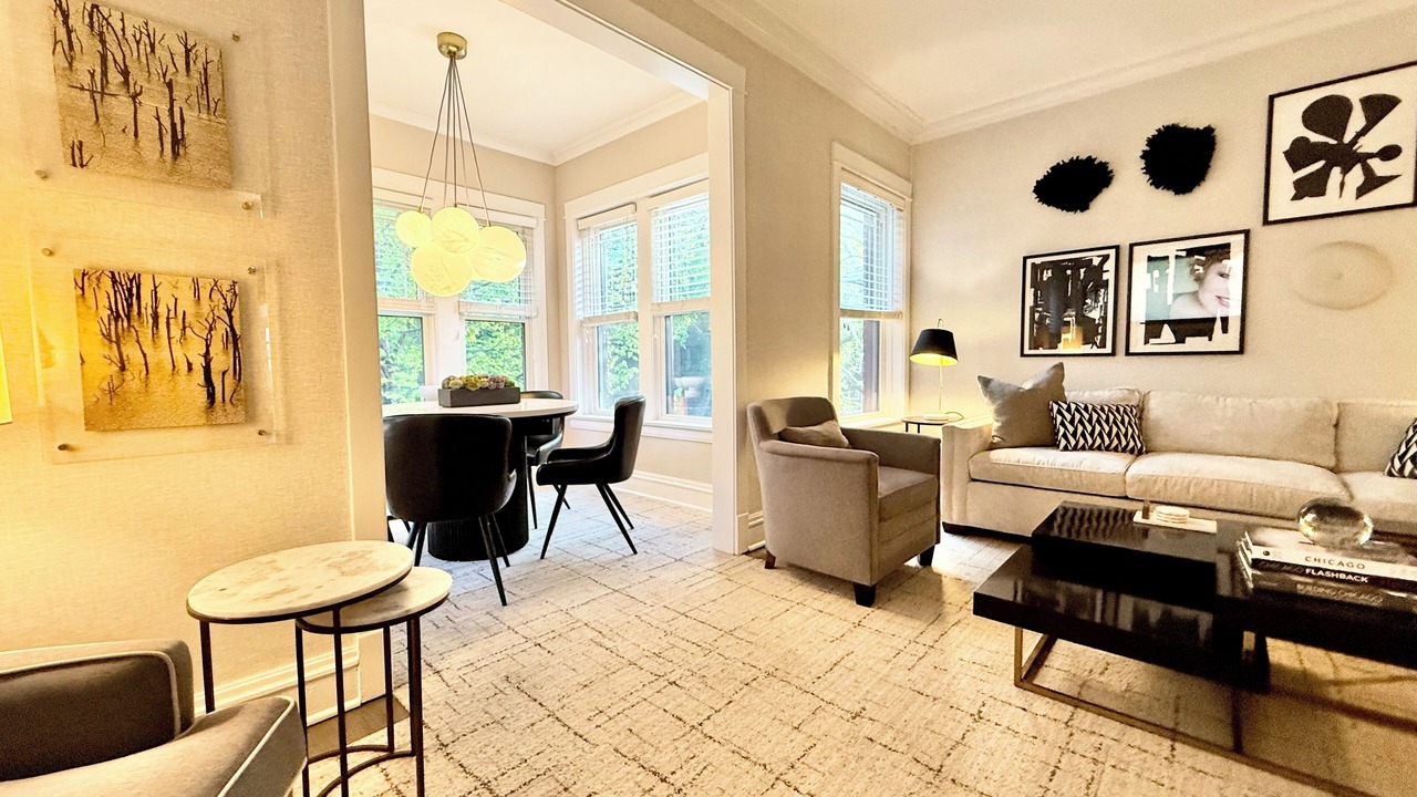Photo of Livingroom in Edgewater