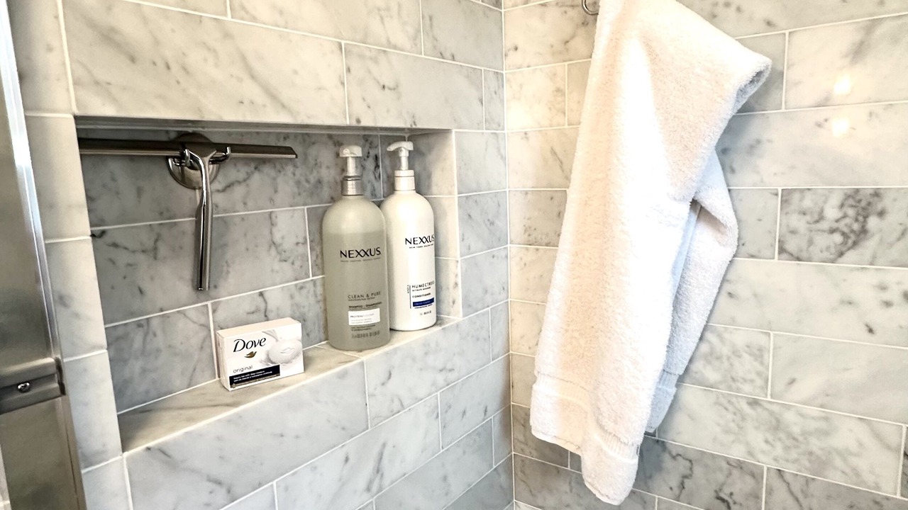 Photo of Bathroom in Edgewater