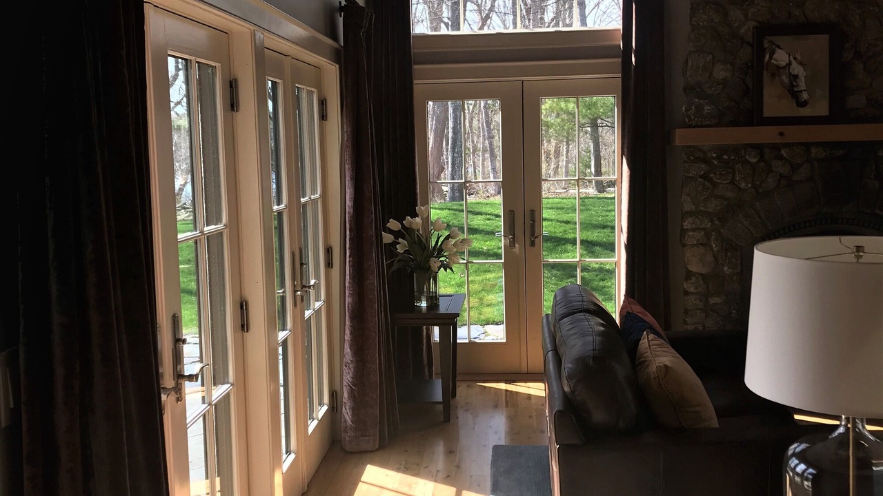 Photo of Livingroom in Cedar Bushes