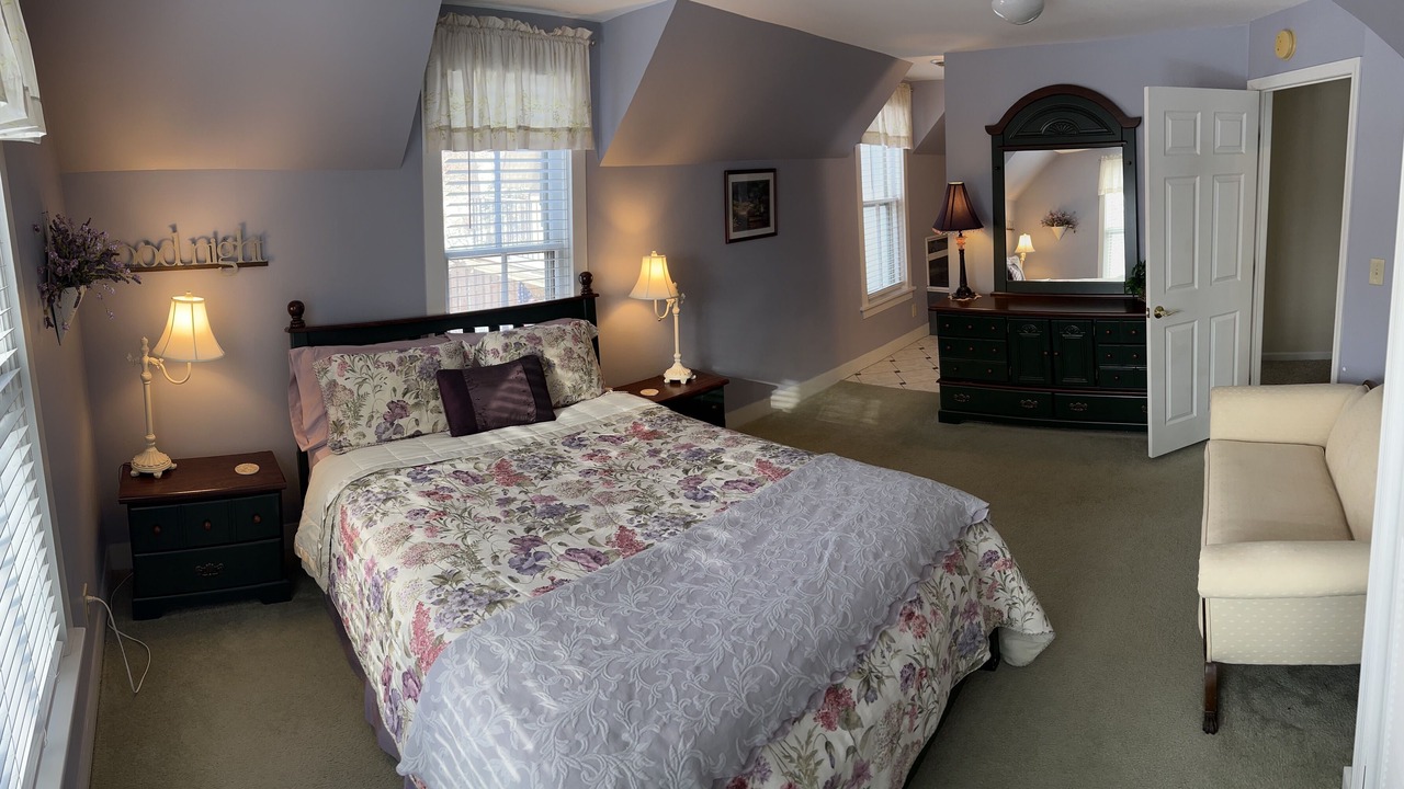 Photo of Bedroom in Fontana-on-Geneva Lake
