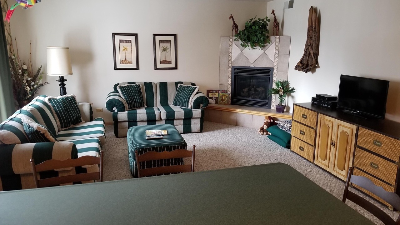 Photo of Bedroom in Fontana-on-Geneva Lake