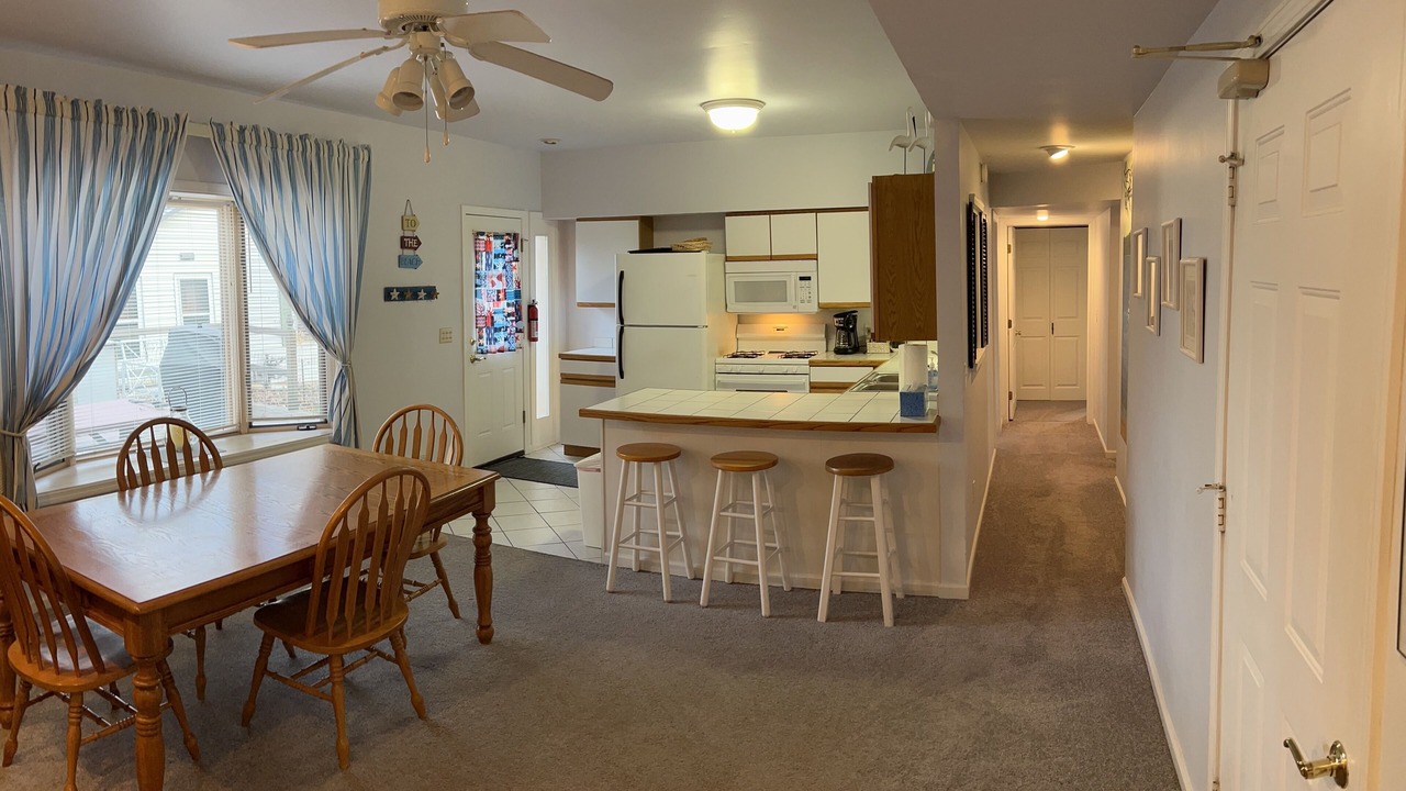 Photo of Kitchen in Fontana-on-Geneva Lake