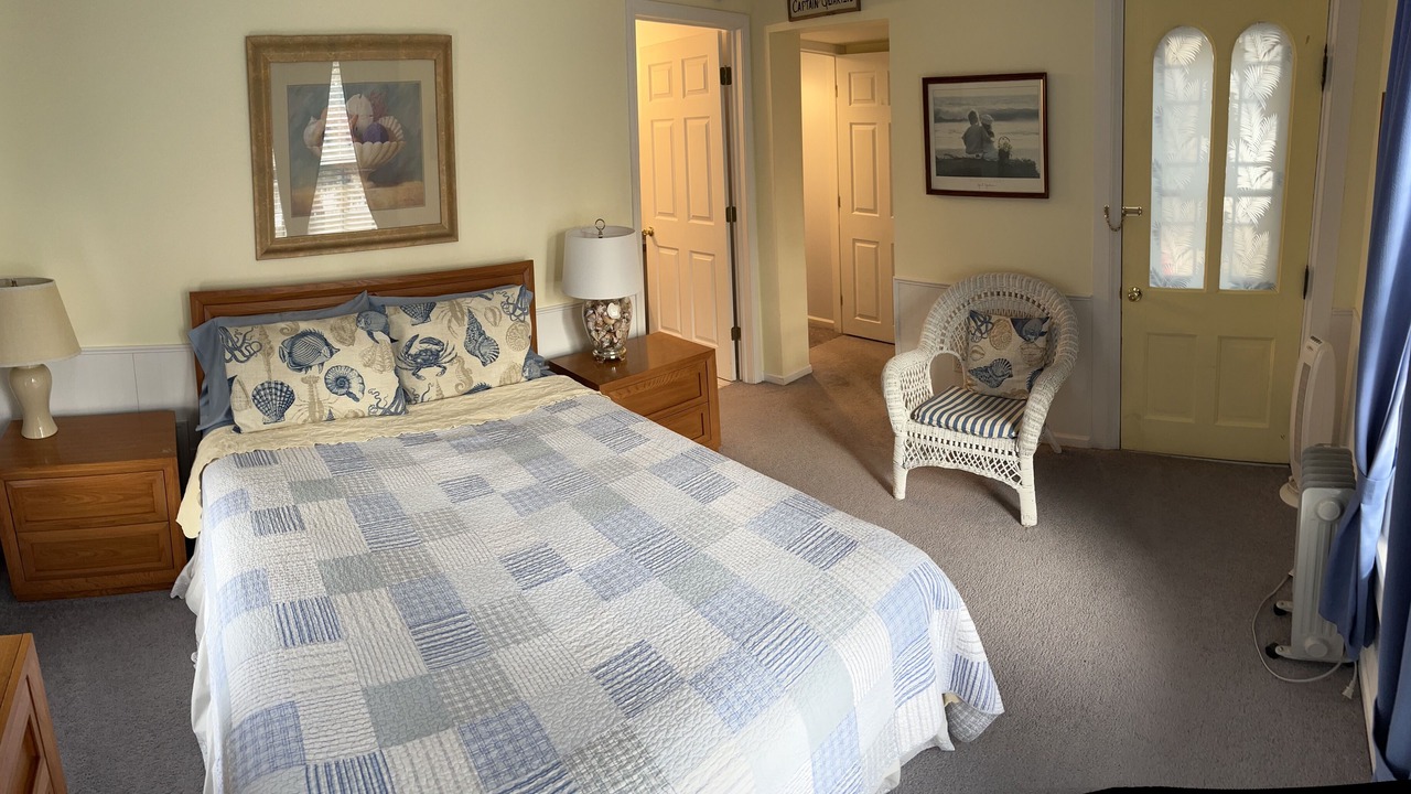 Photo of Bedroom in Fontana-on-Geneva Lake
