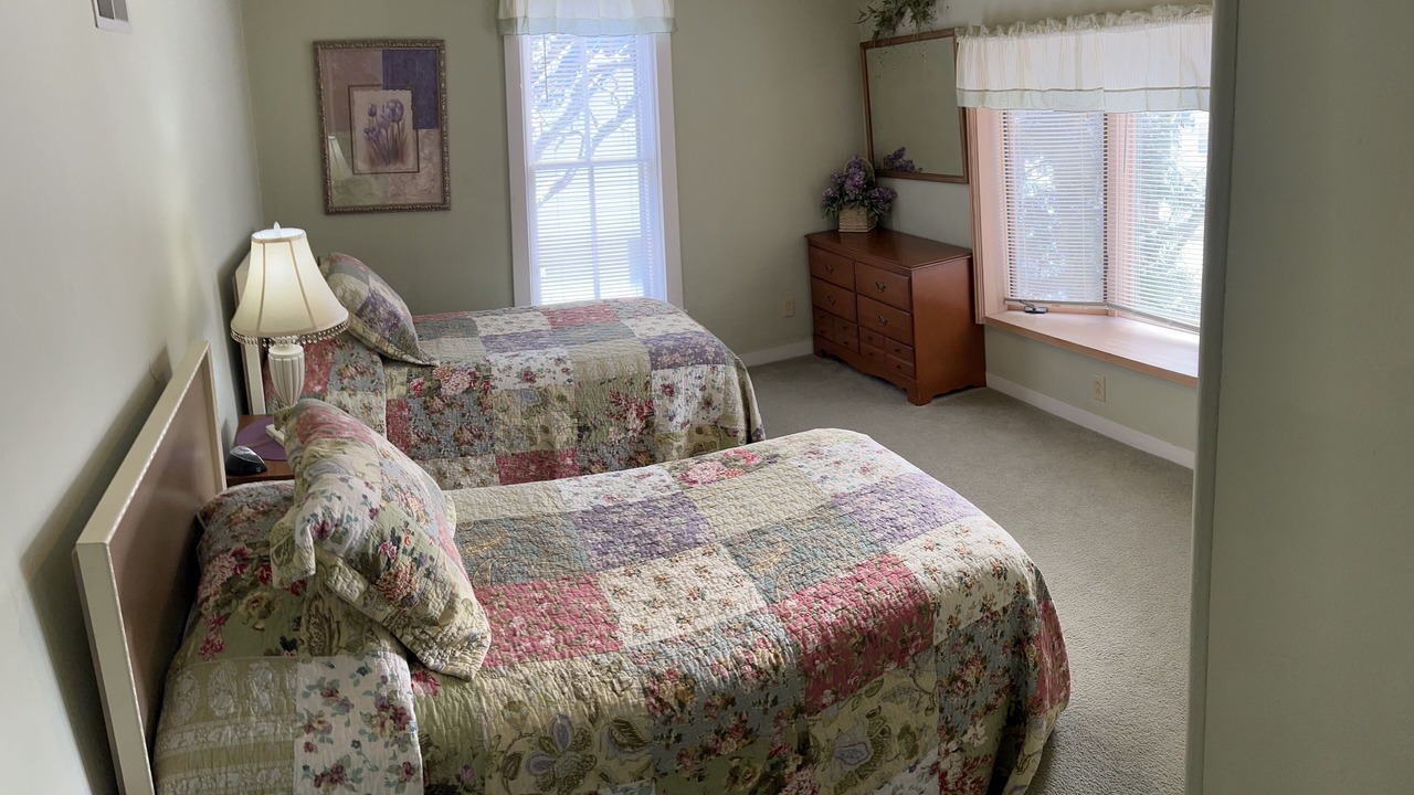 Photo of Bedroom in Fontana-on-Geneva Lake