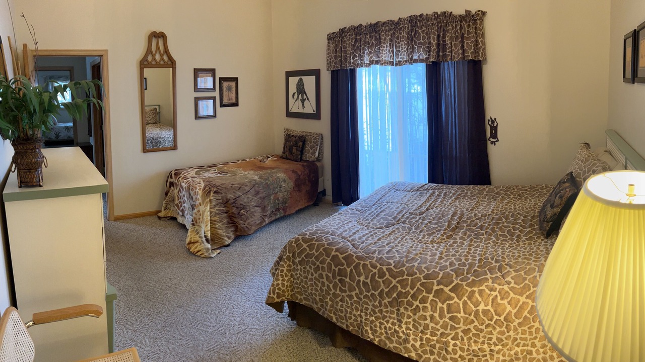 Photo of Bedroom in Fontana-on-Geneva Lake