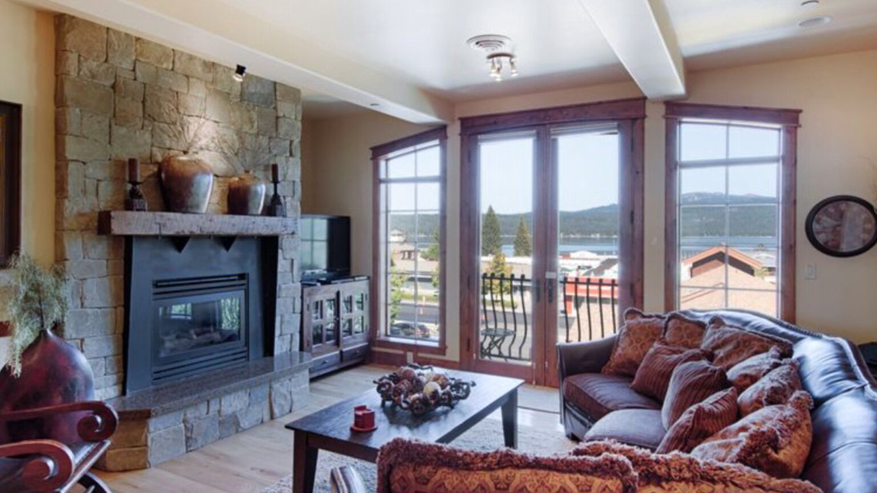 Photo of Livingroom in McCall