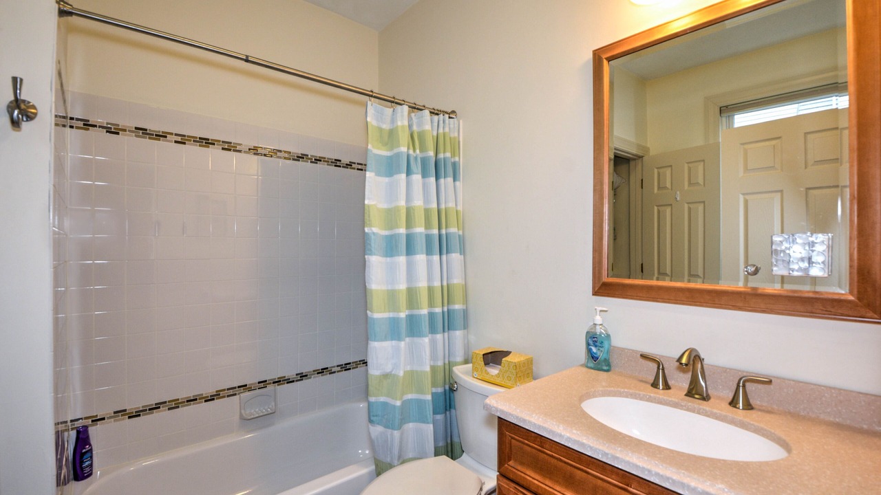 Photo of Bathroom in Egleston Square